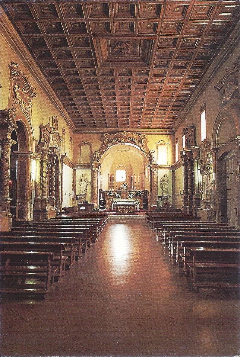 0048 CITTASANTANGELO INTERNO DELLA CATTEDRALE FRONTE